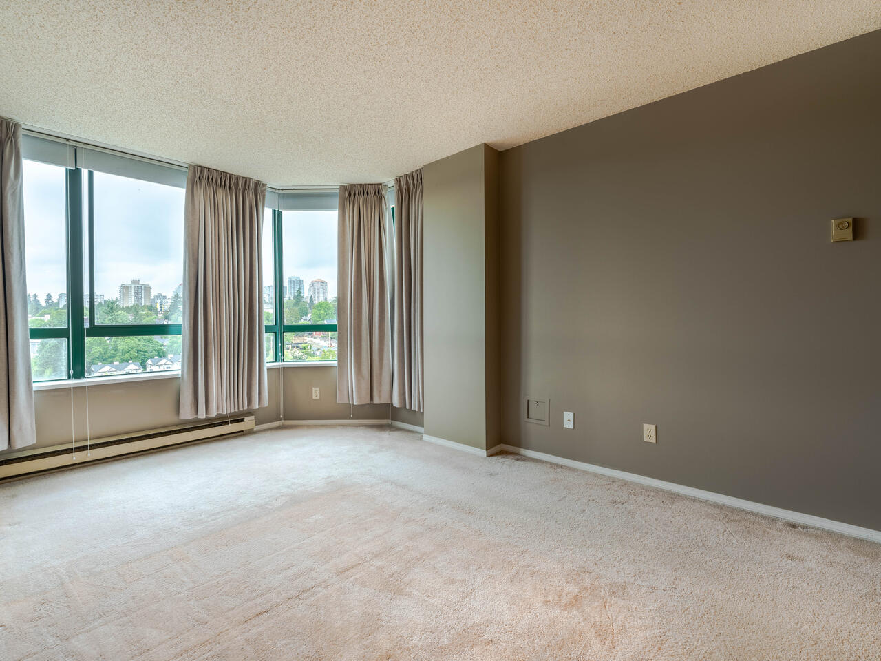 1606 121 Tenth Street, New Westminster 18