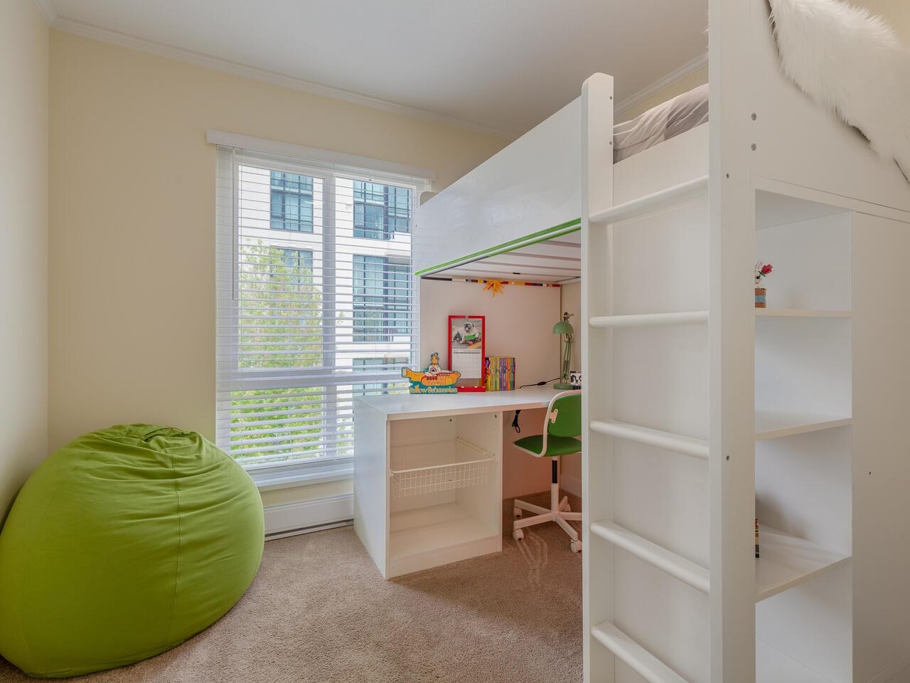426 3 Rialto Court, New Westminster 16