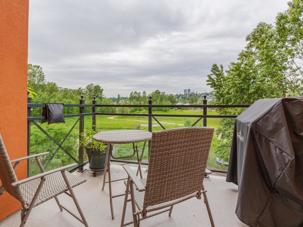 426 3 Rialto Court, New Westminster 18