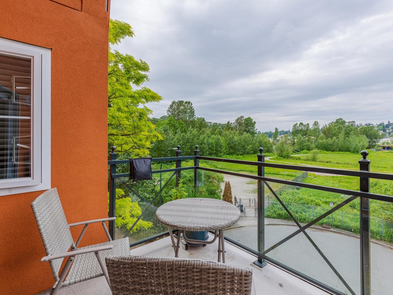 426 3 Rialto Court, New Westminster 19
