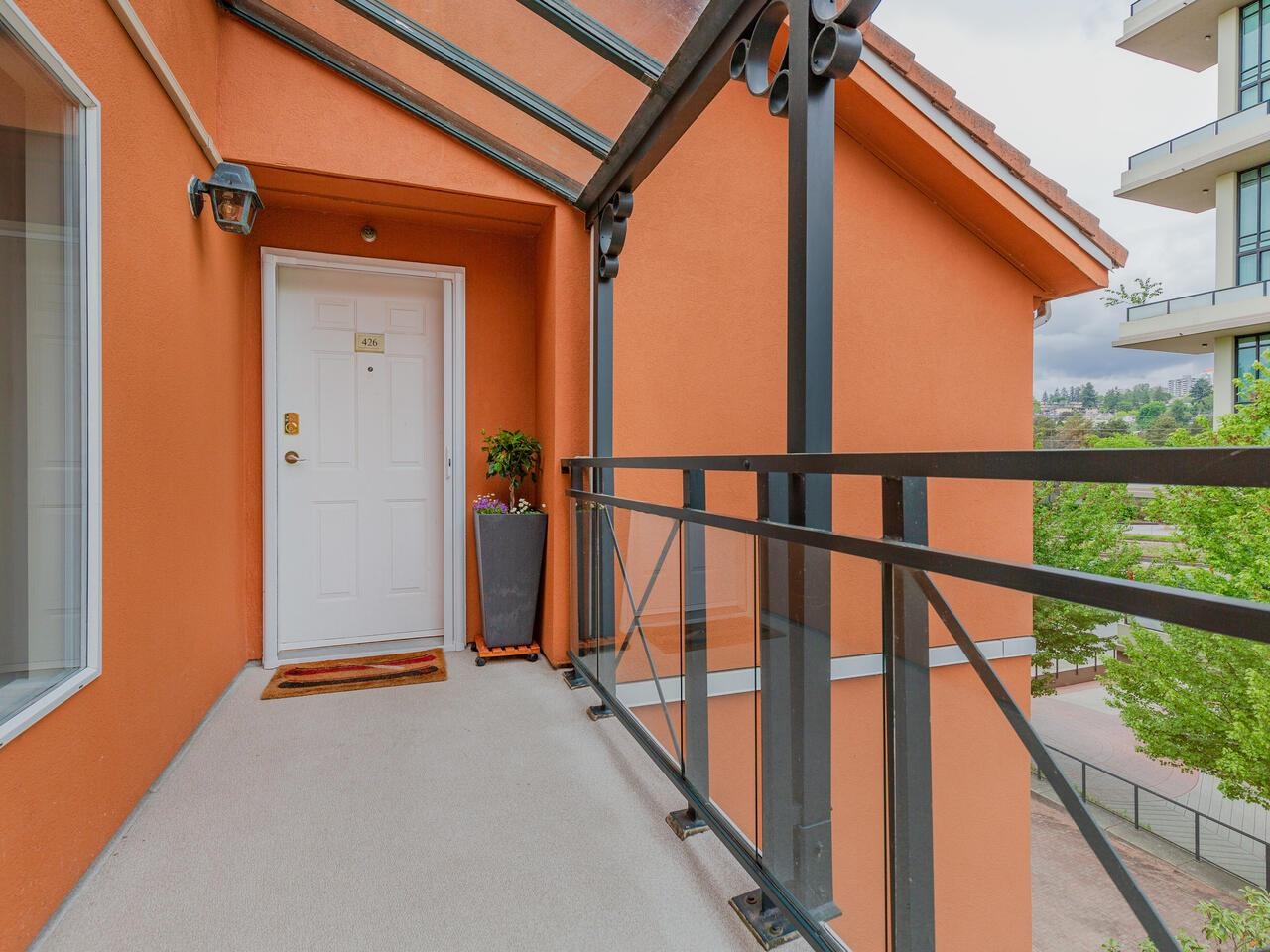 426 3 Rialto Court, New Westminster 20