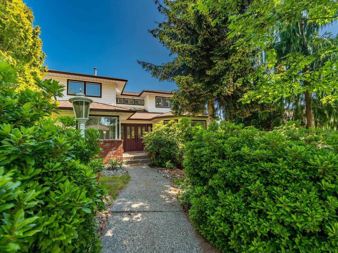 84 Richmond Street, New Westminster