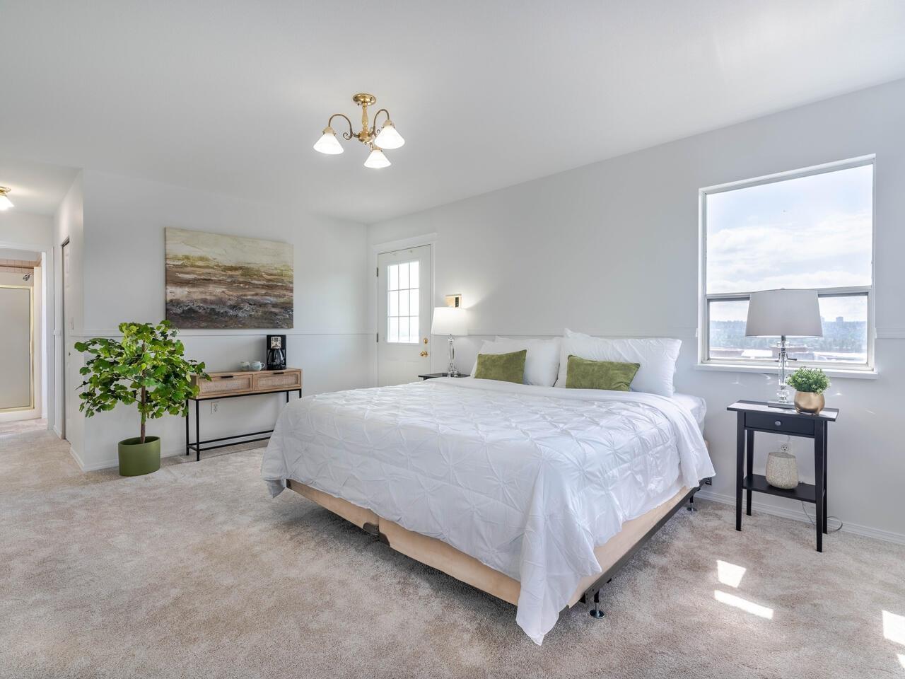 84 Richmond Street, New Westminster 13