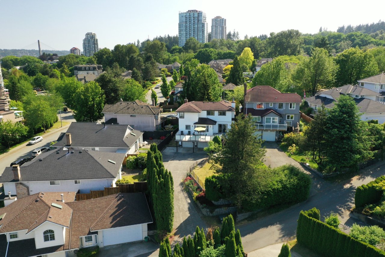 84 Richmond Street, New Westminster 36
