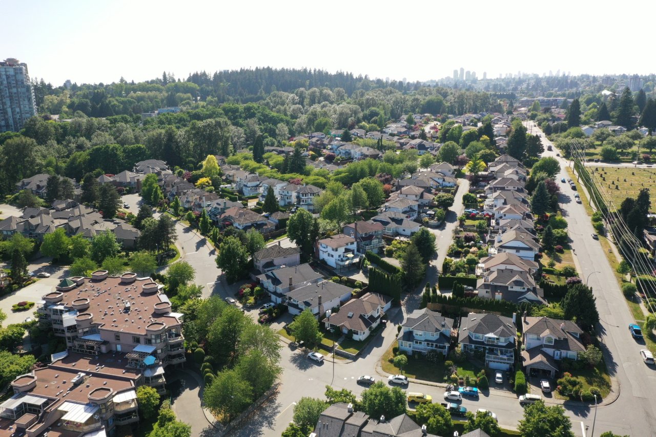 84 Richmond Street, New Westminster 38