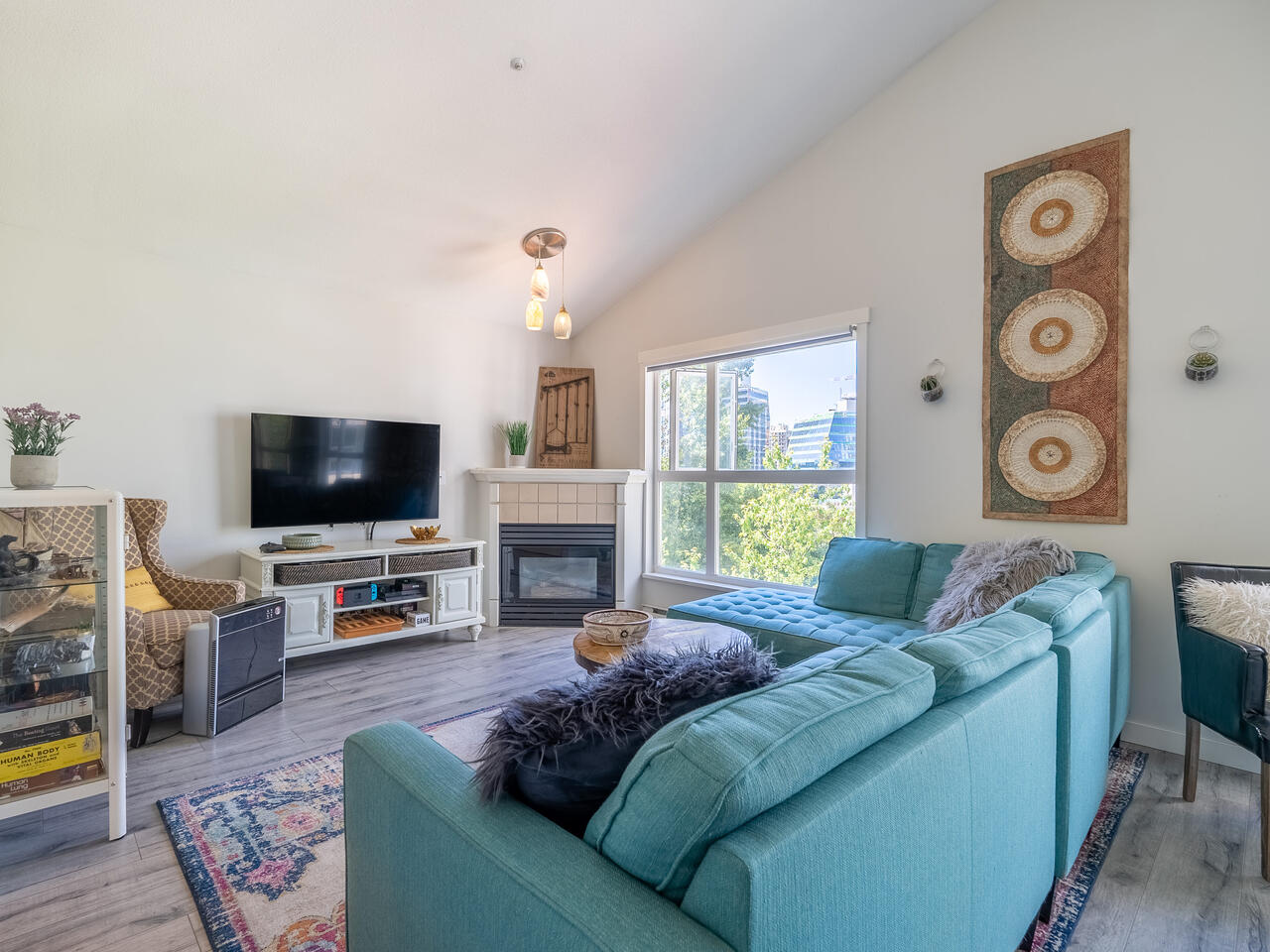A404 9868 Whalley Blvd, Surrey 2