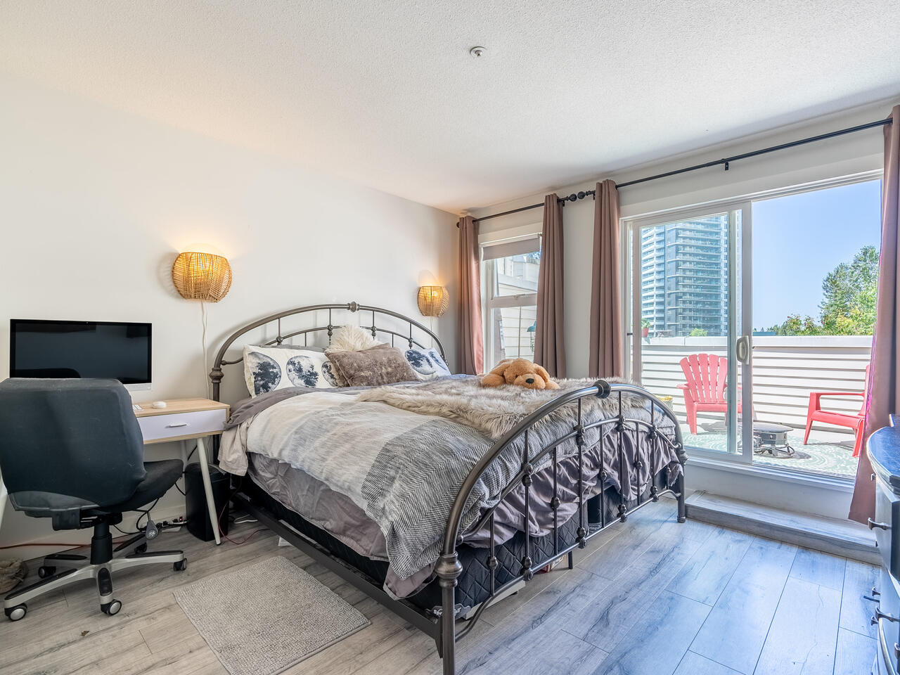 A404 9868 Whalley Blvd, Surrey 11