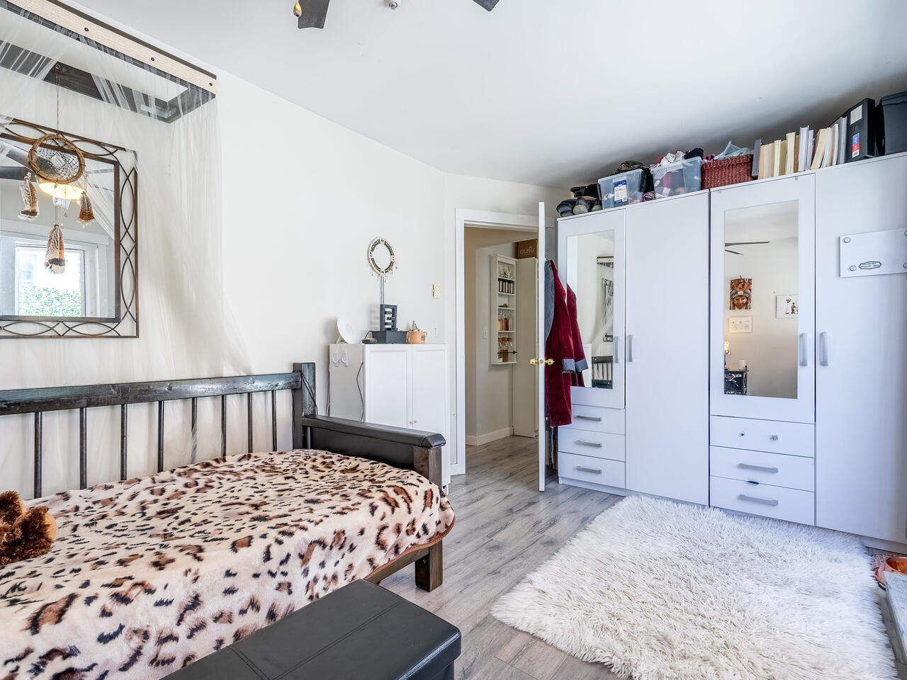 A404 9868 Whalley Blvd, Surrey 16