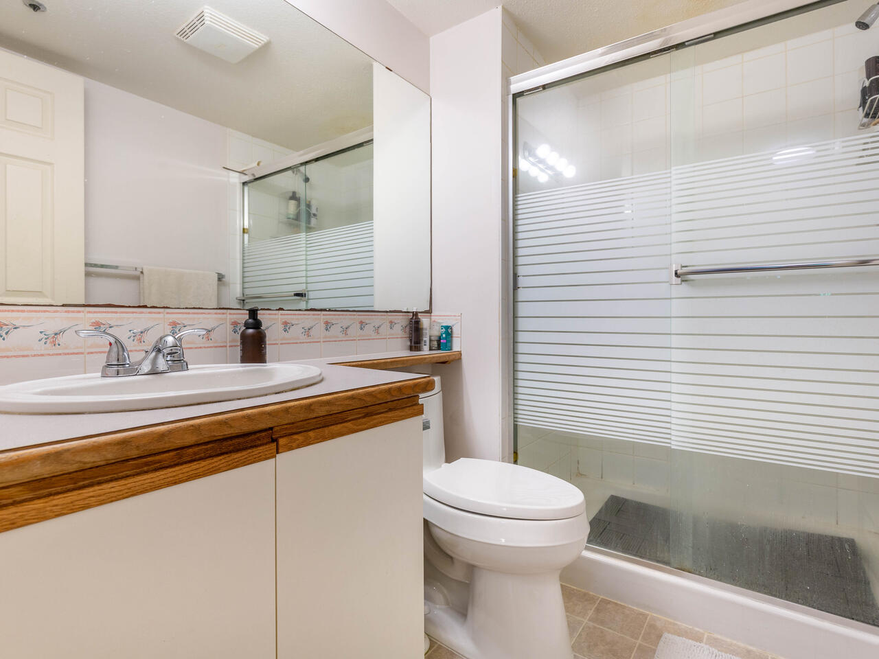302-1310 Cariboo Street, New Westminster 14