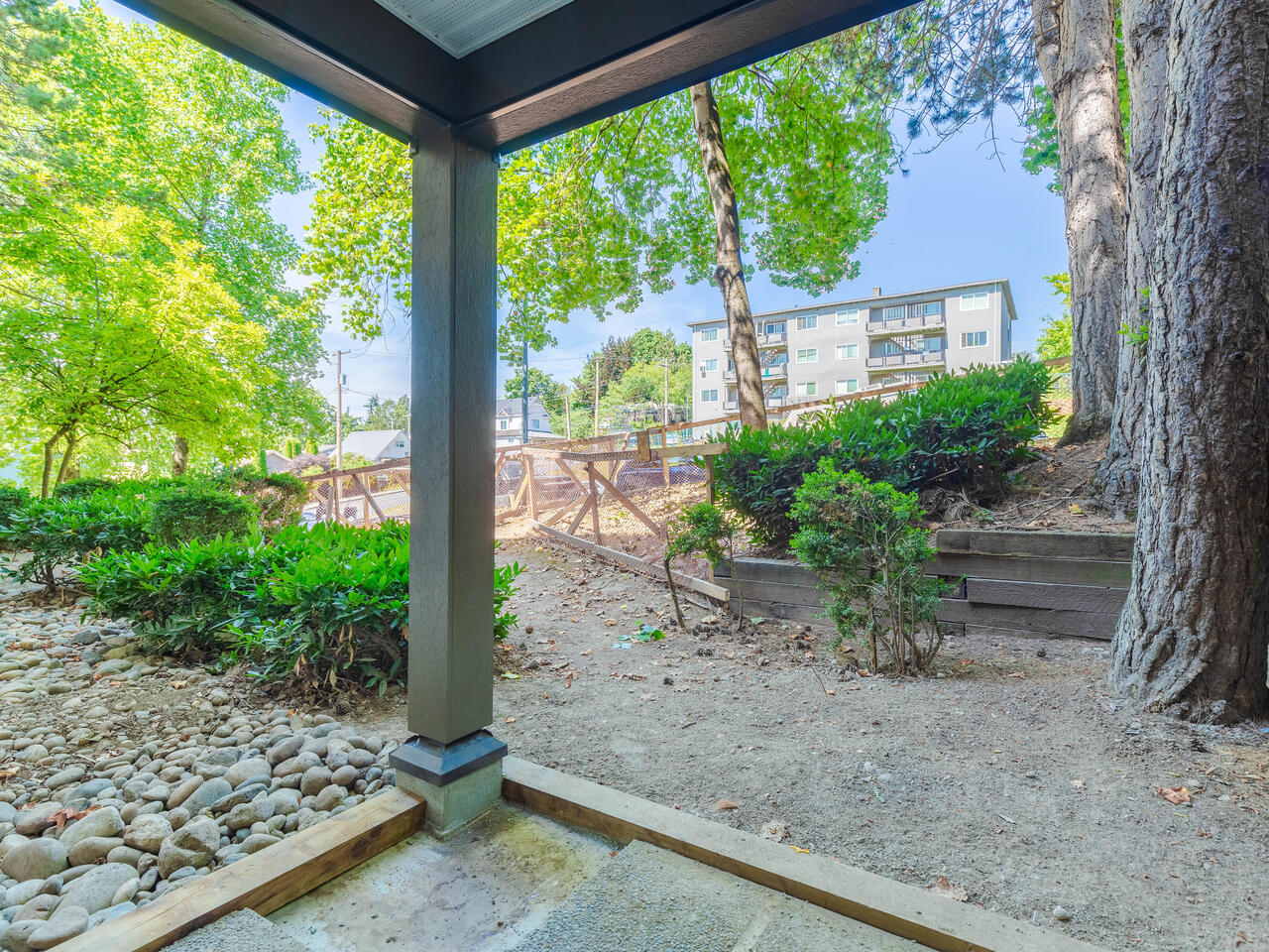302-1310 Cariboo Street, New Westminster 21