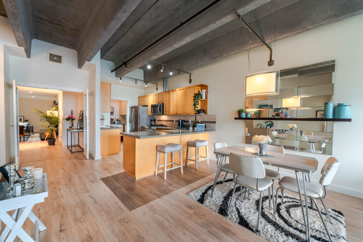 611 - 615 Belmont St, New Westminster 7