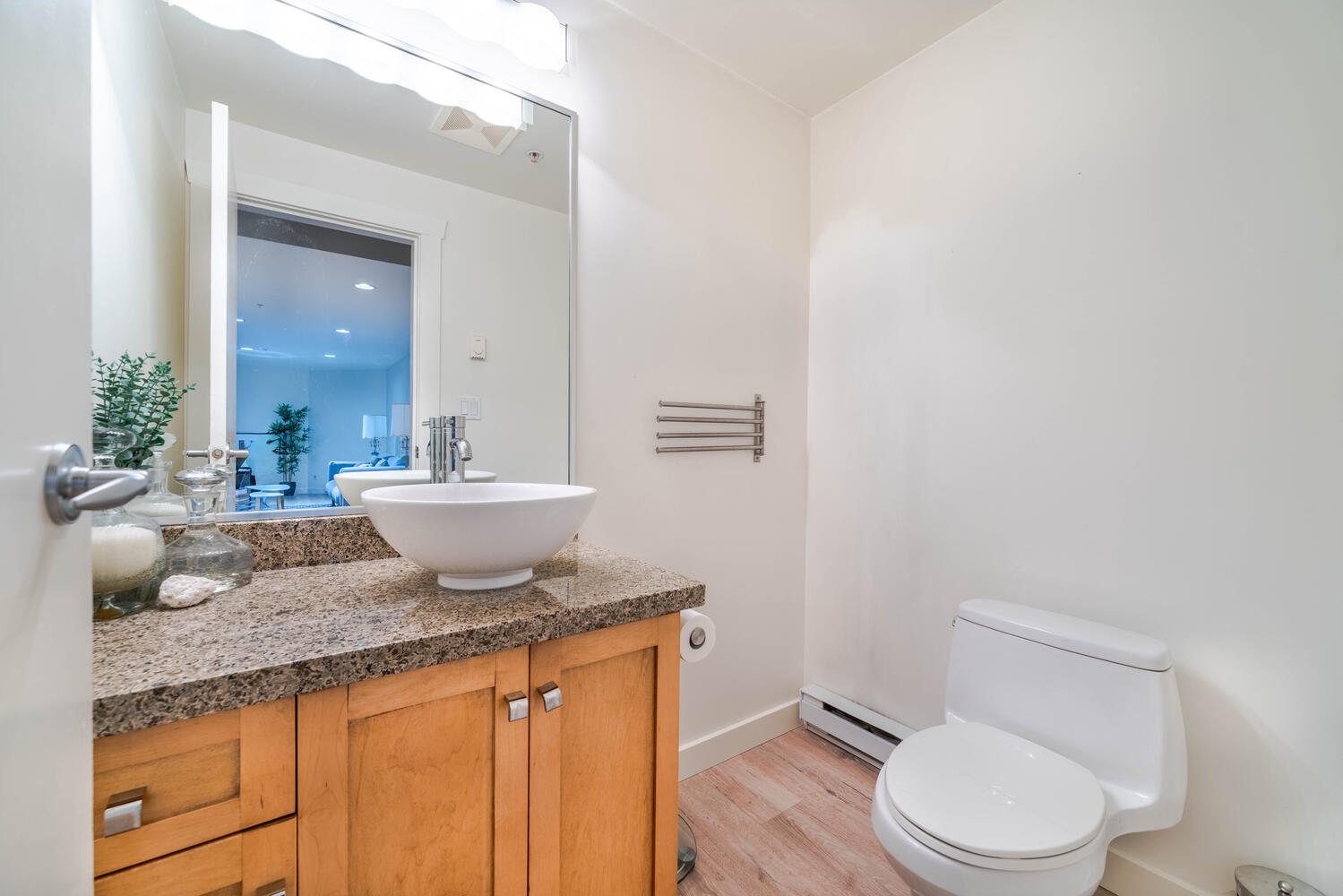 611 - 615 Belmont St, New Westminster 13