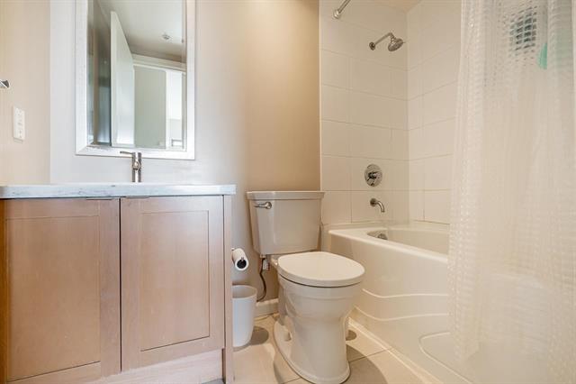 604 6833 STATION HILL DRIVE 20