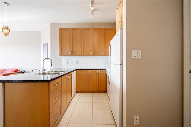 604 6833 STATION HILL DRIVE 8