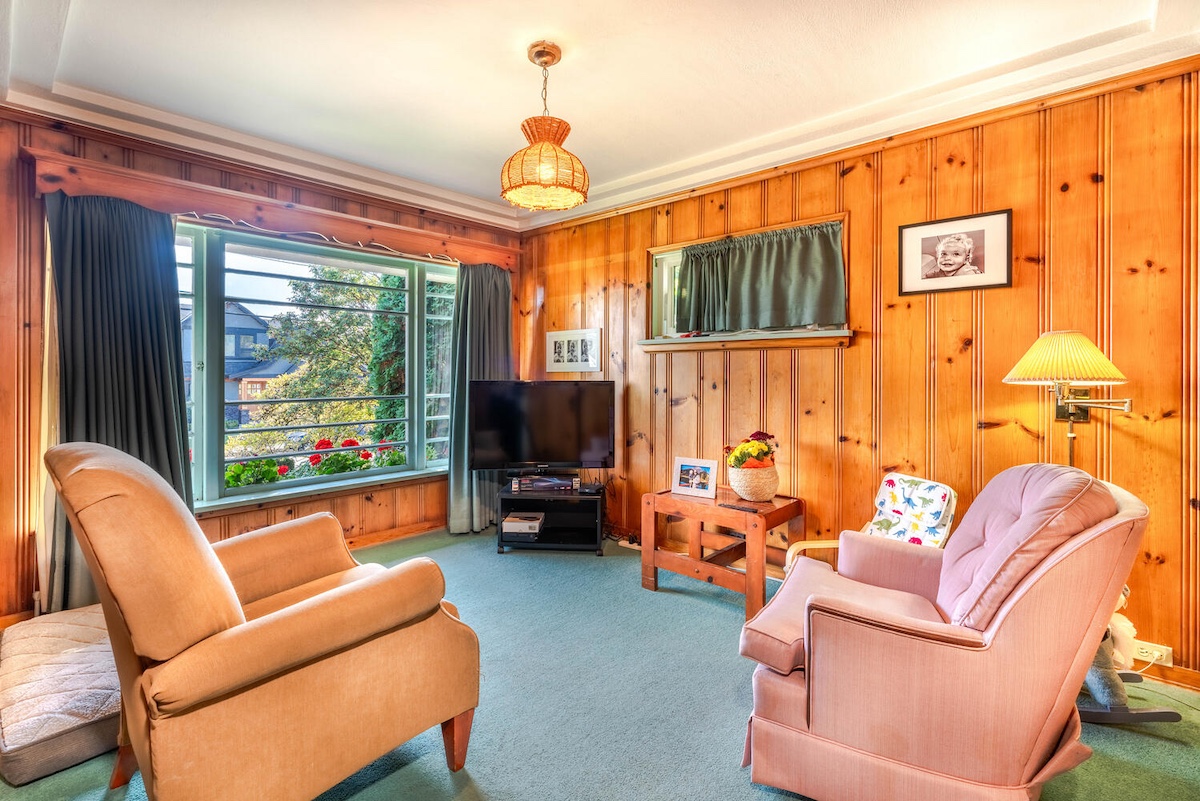 1007 Edinburgh Street, New Westminster 13