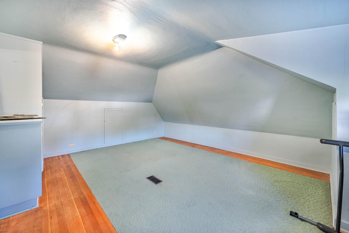 1007 Edinburgh Street, New Westminster 18