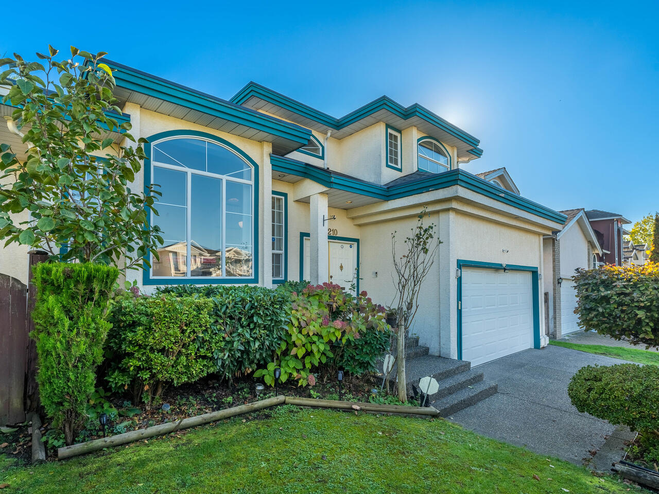 1210 Salter Street, New Westminster