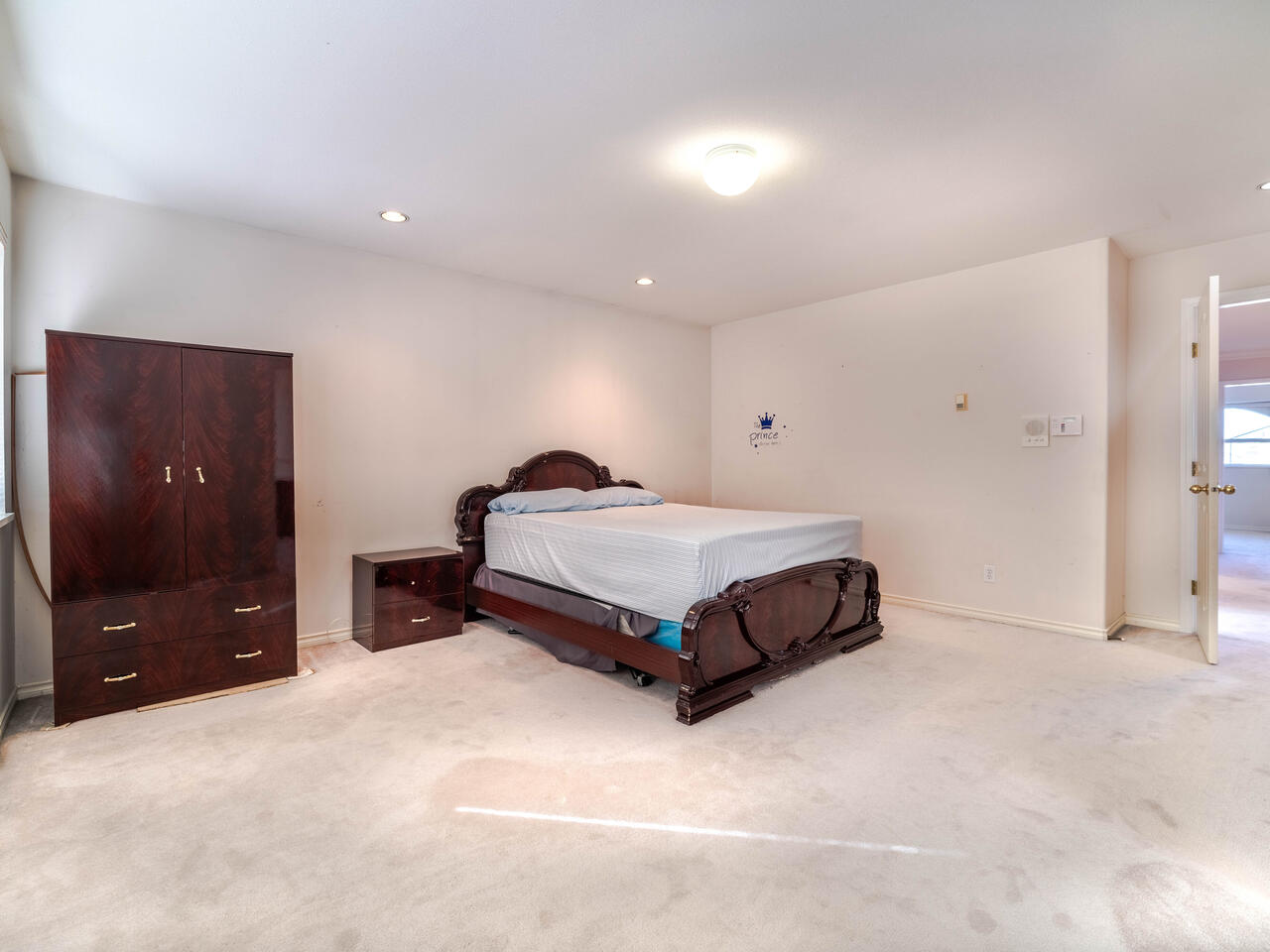 1210 Salter Street, New Westminster 14