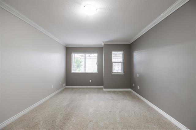 74-17516 4 Ave, Surrey 10