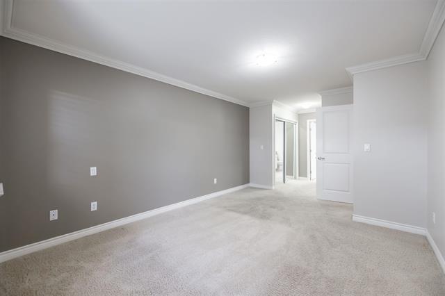 74-17516 4 Ave, Surrey 11