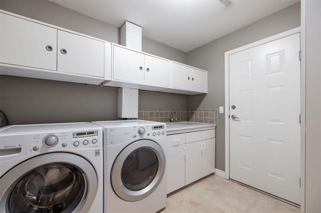 74-17516 4 Ave, Surrey 16