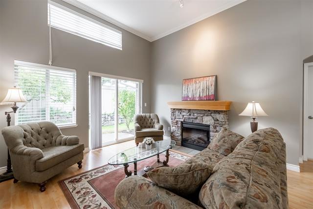 74-17516 4 Ave, Surrey 5