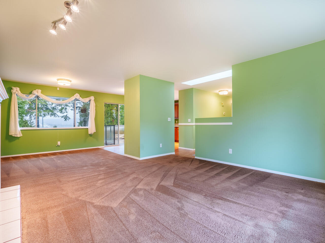 12717 107A Avenue, Surrey 7