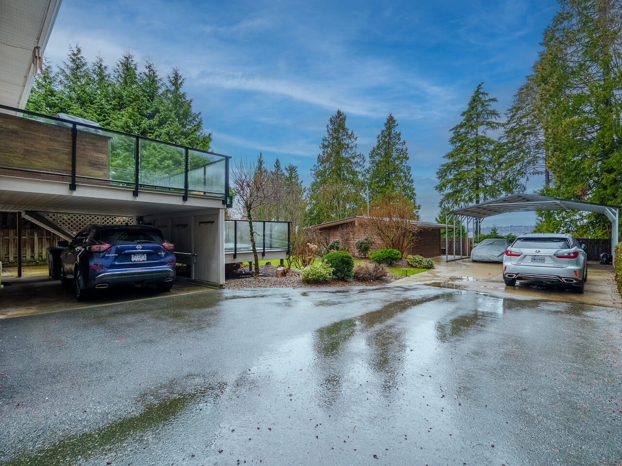 12717 107A Avenue, Surrey 30