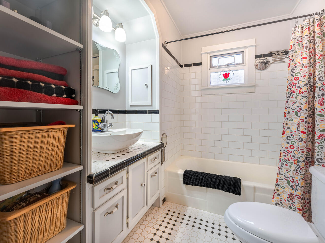 2334 Trapp Road, New Westminster 11