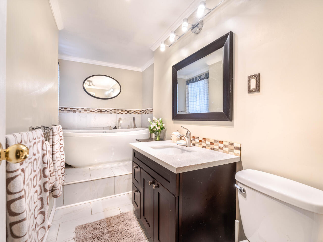 1408 Nanaimo Street, New Westminster 13