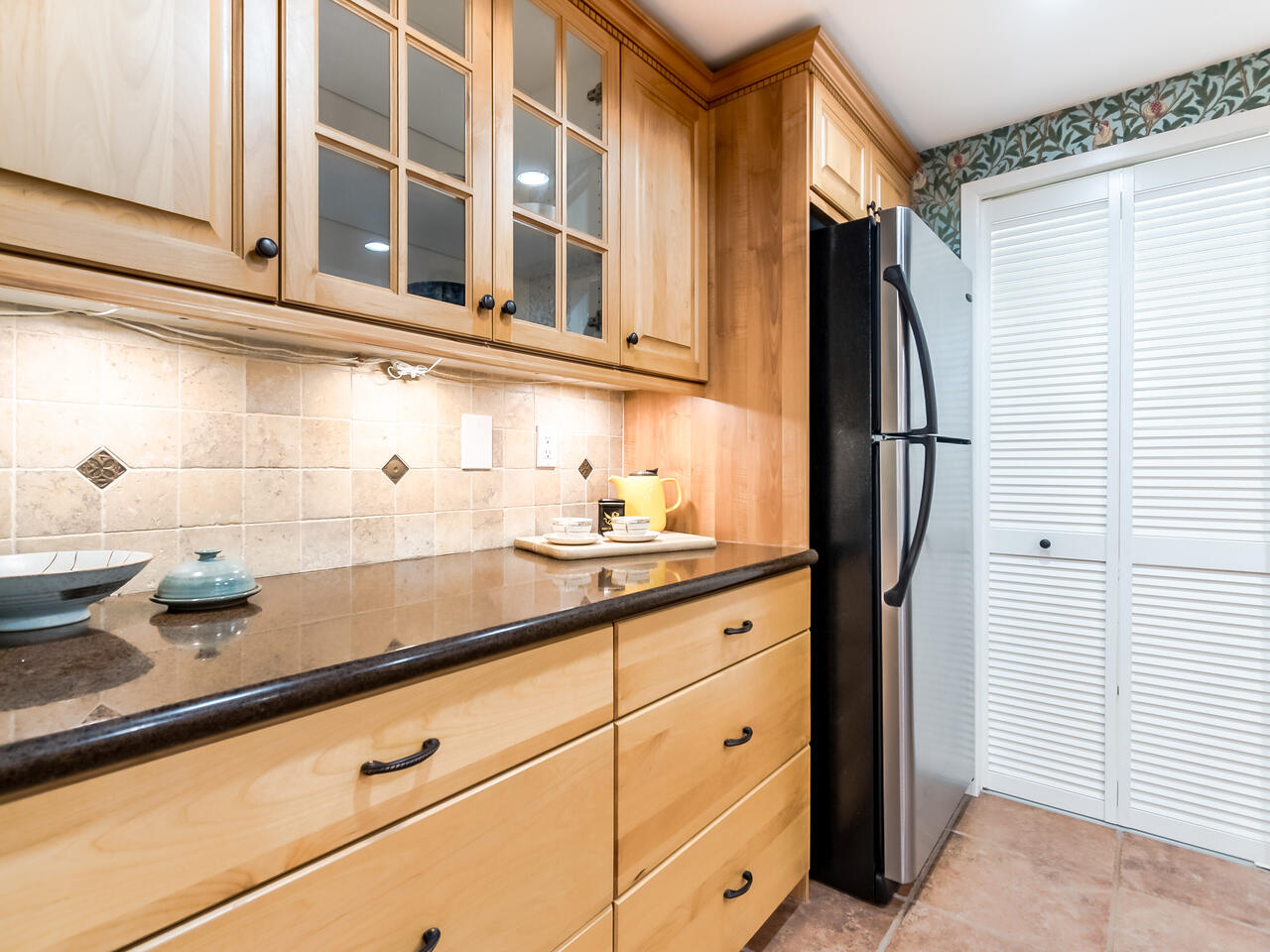 412 5 K DE K Court, New Westminster 8