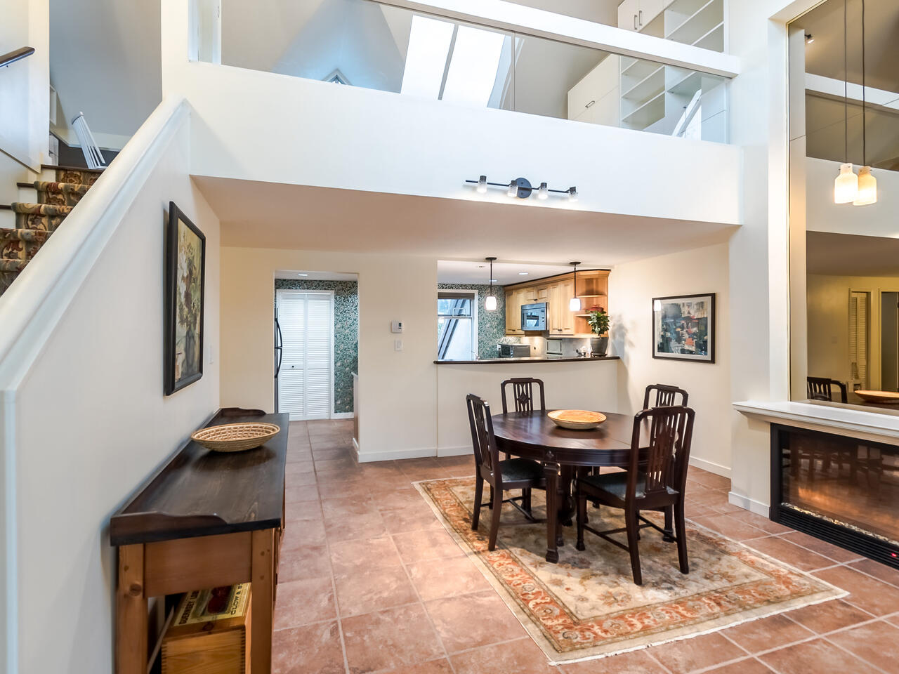 412 5 K DE K Court, New Westminster 13