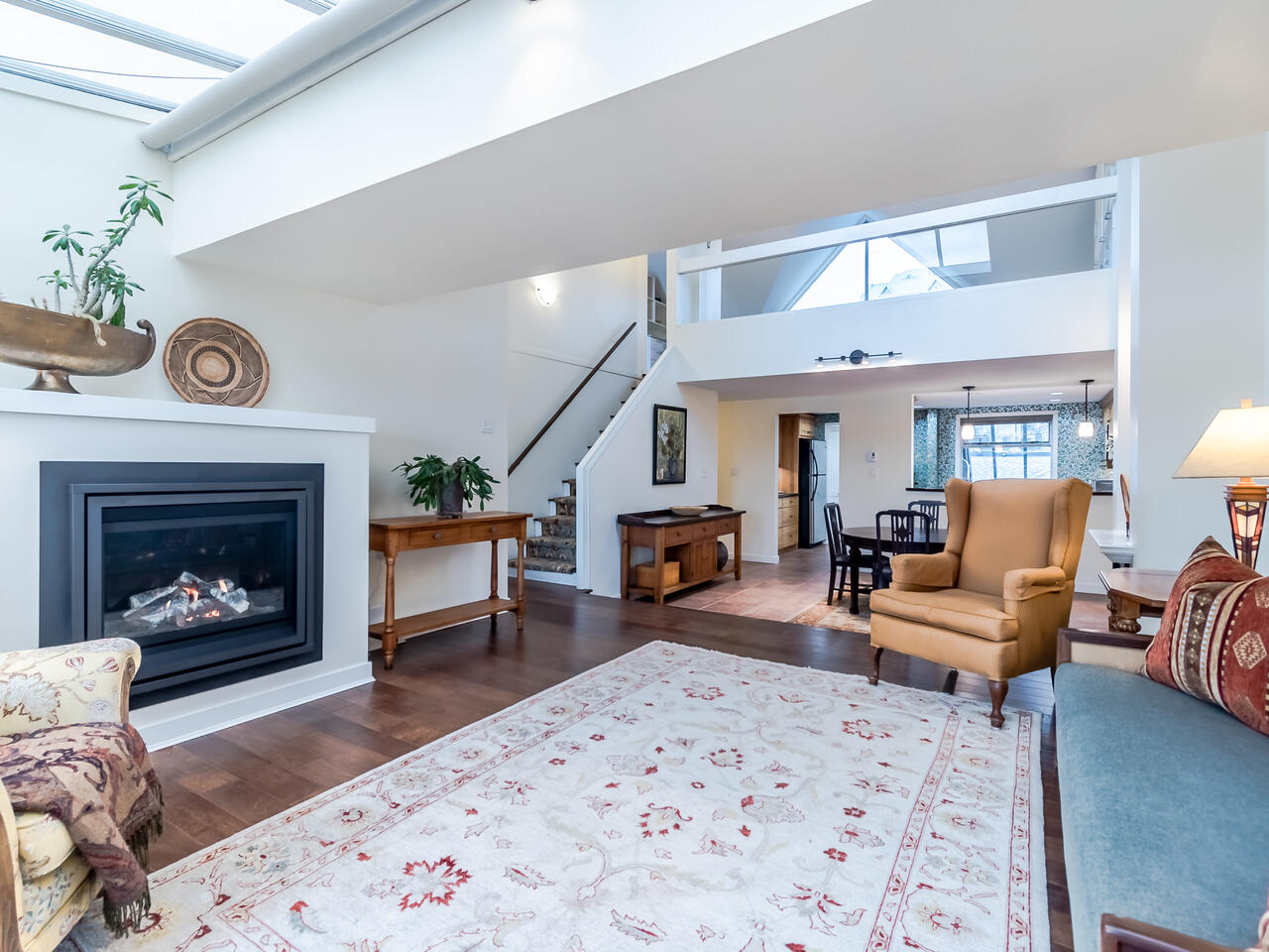 412 5 K DE K Court, New Westminster 18