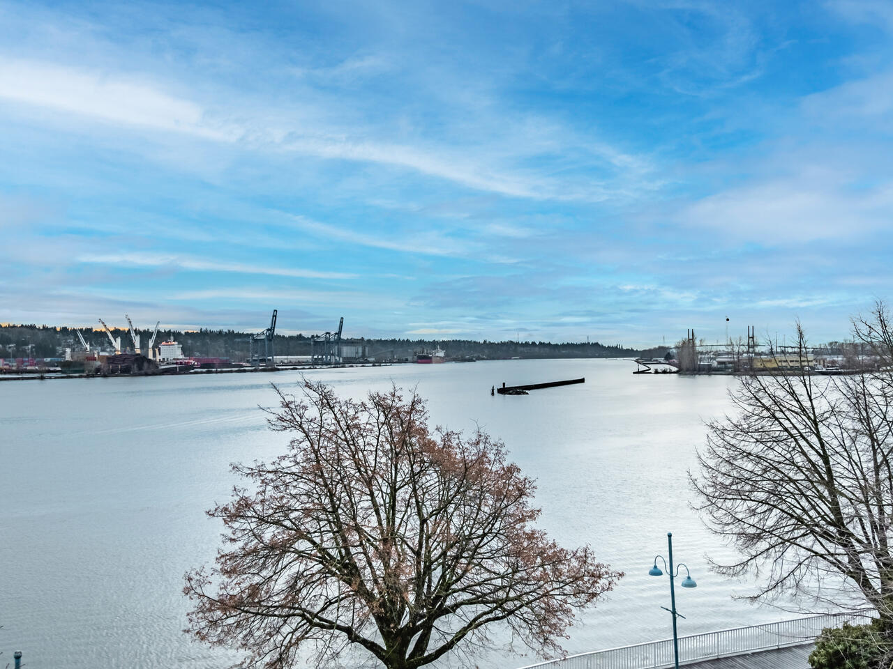 412 5 K DE K Court, New Westminster 25
