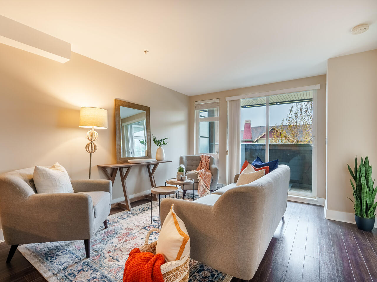 220 55 EIGHTH AVENUE, NEW WESTMINSTER 4