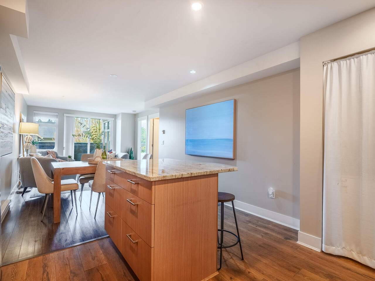 220 55 EIGHTH AVENUE, NEW WESTMINSTER 17