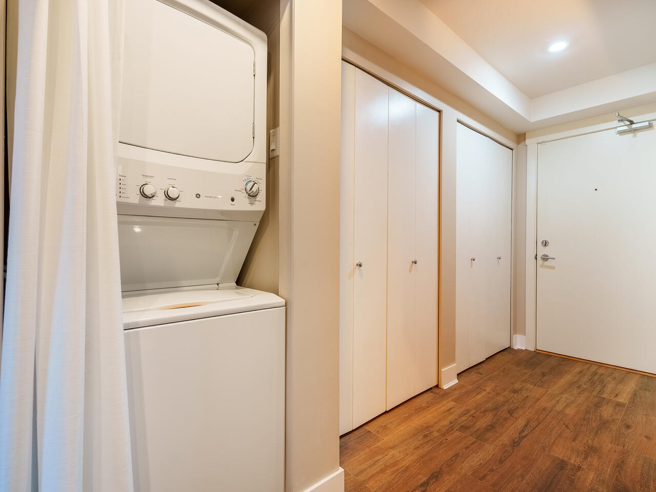 220 55 EIGHTH AVENUE, NEW WESTMINSTER 26