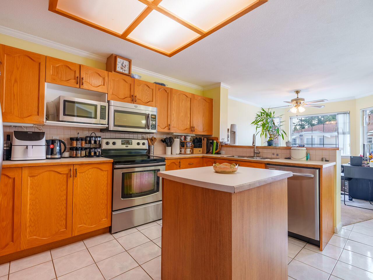 15-9168 Fleetwood Way, Surrey 8