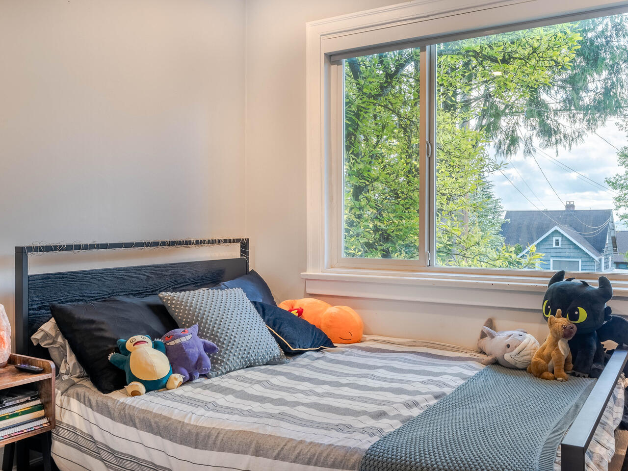 1703 Edinburgh Street, New Westminster 11