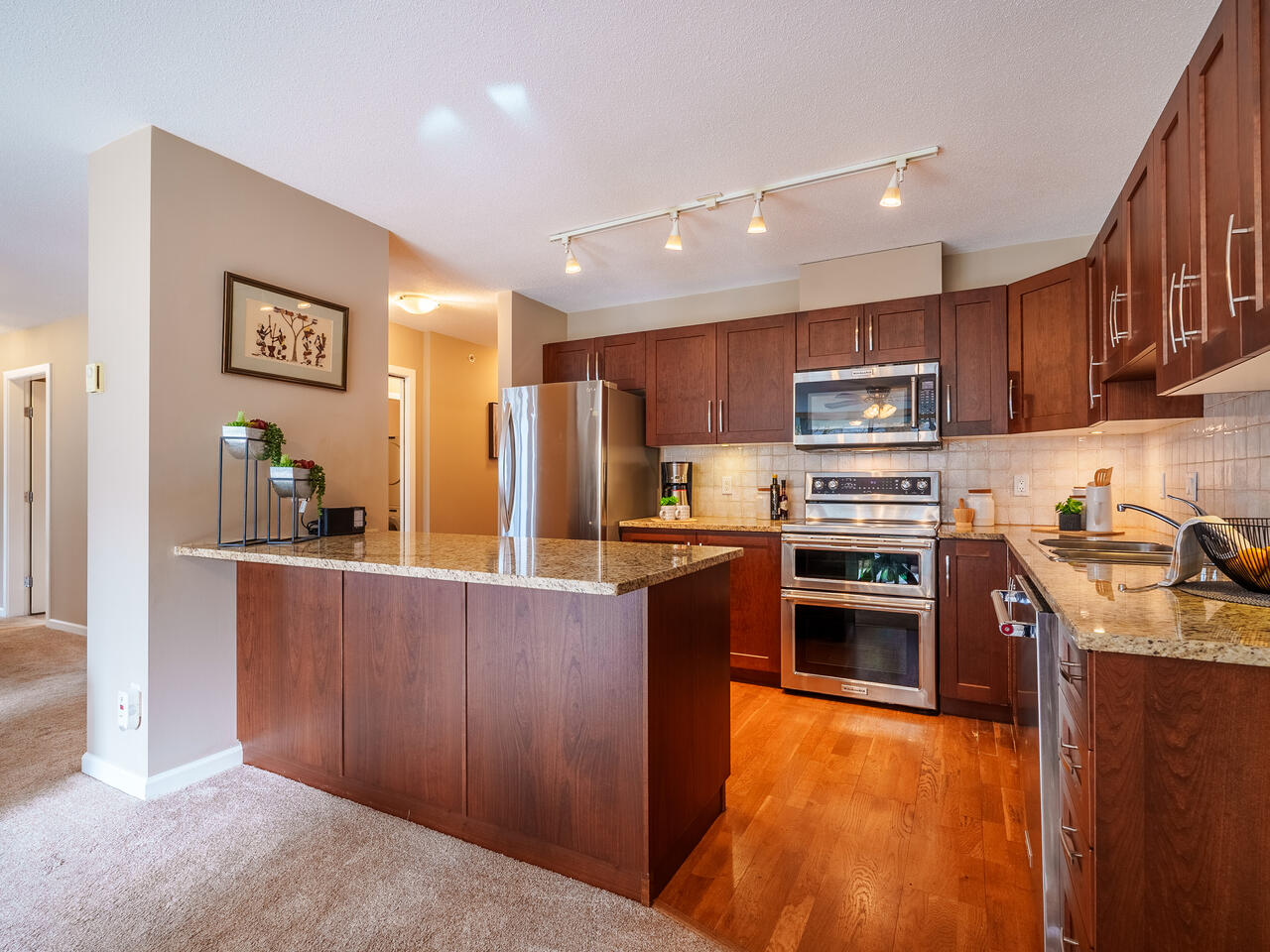 301-720 Hamilton Street, New Westminster 6