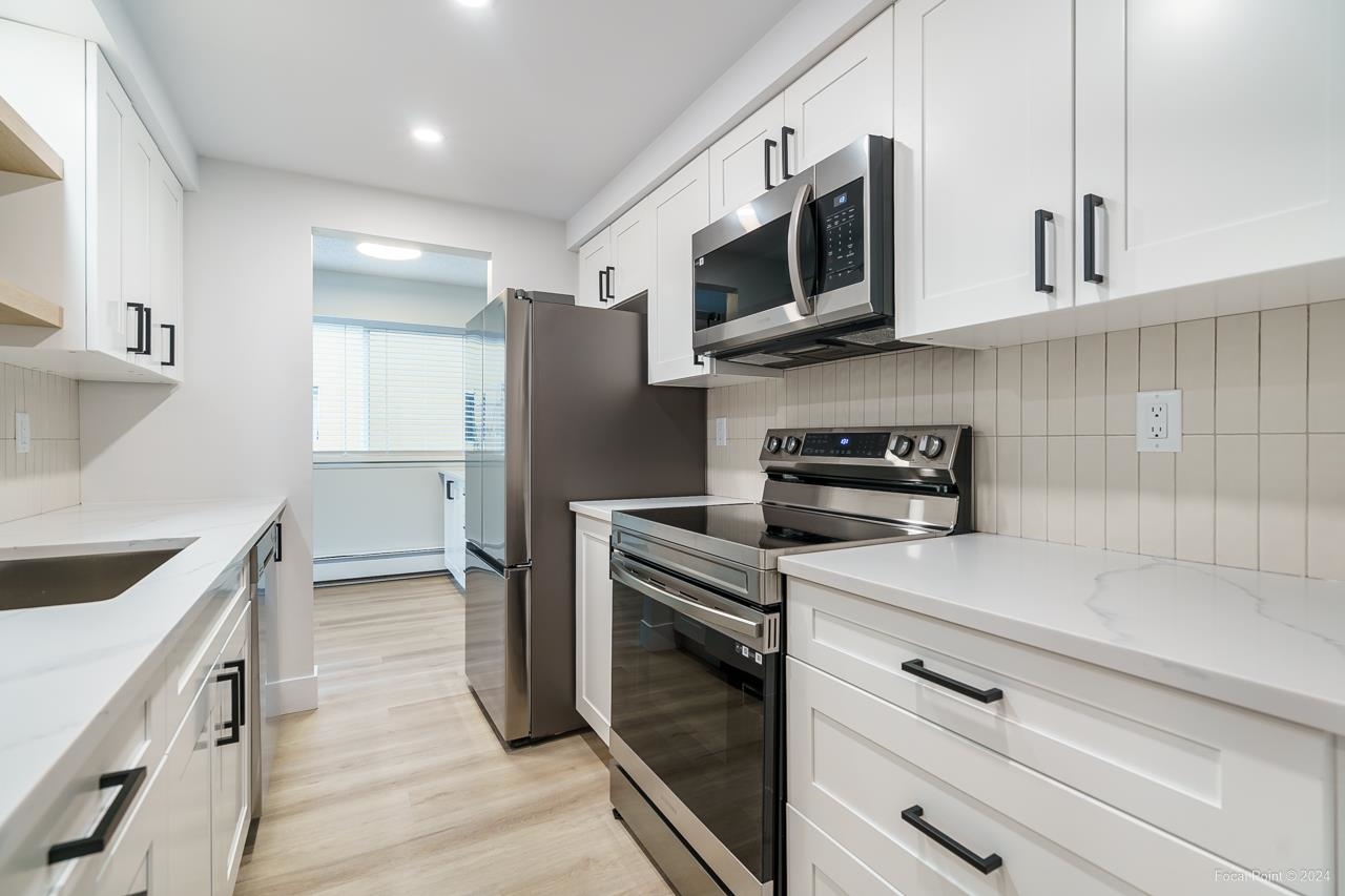 111 1011 FOURTH AVENUE 11