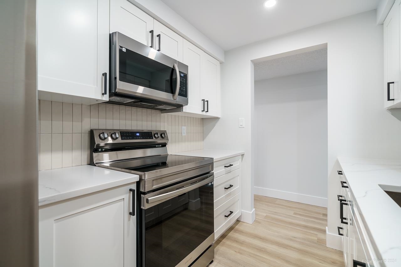 111 1011 FOURTH AVENUE 12