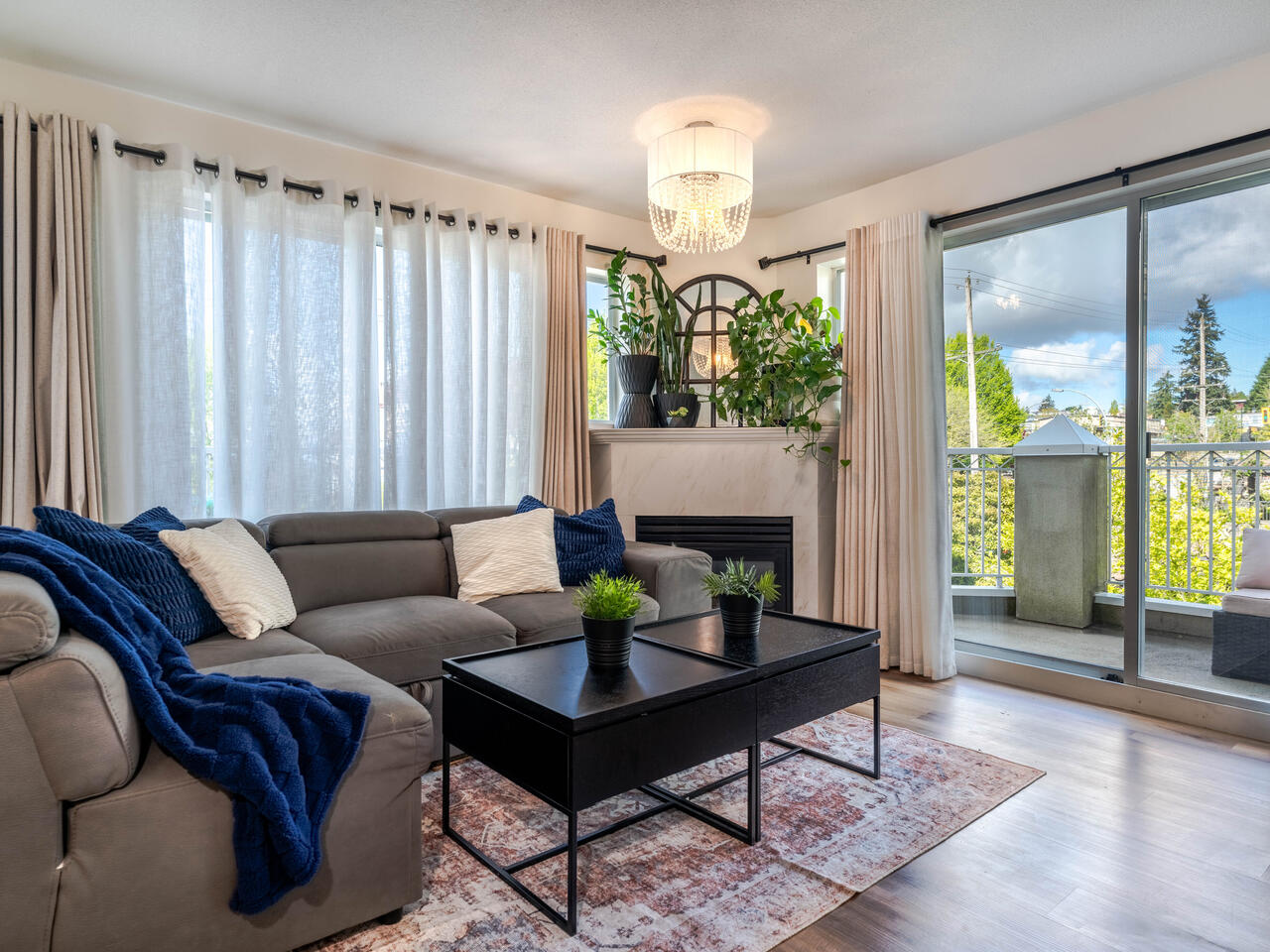 310-519 Twelfth Street, New Westminster