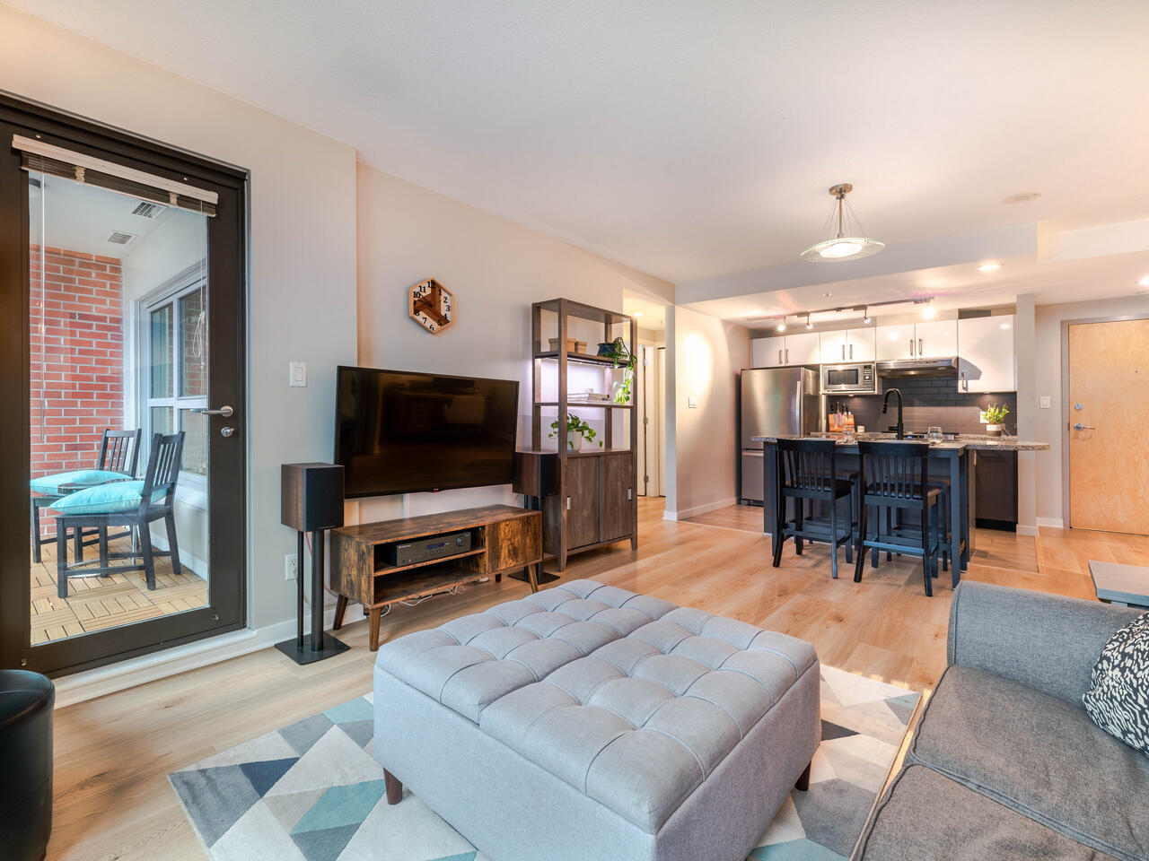 403-14 Begbie Street, New Westminster 4
