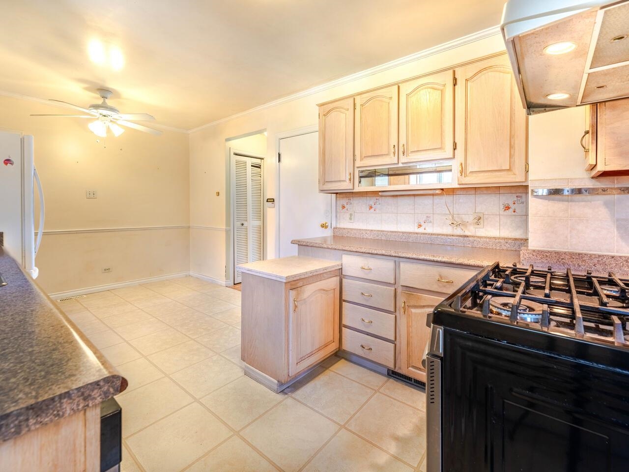 910 TENTH AVENUE, NEW WESTMINSTER 13