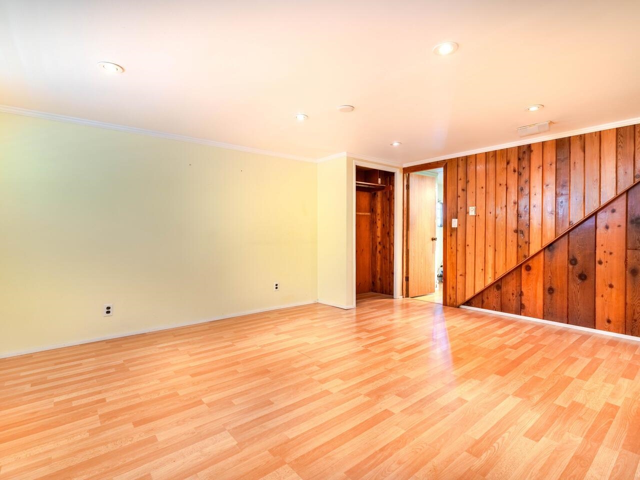 910 TENTH AVENUE, NEW WESTMINSTER 15