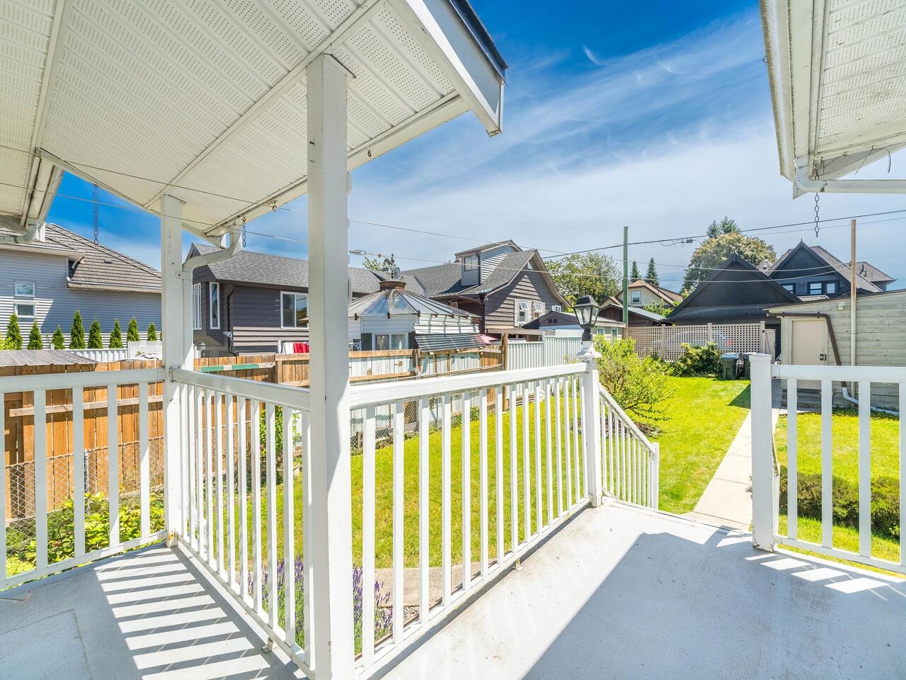 910 TENTH AVENUE, NEW WESTMINSTER 21