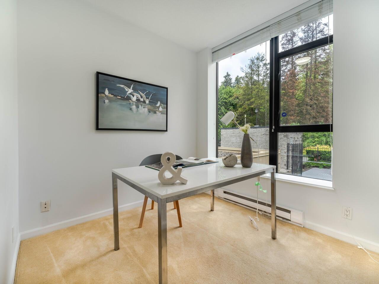 3 11 E ROYAL AVENUE, NEW WESTMINSTER 19