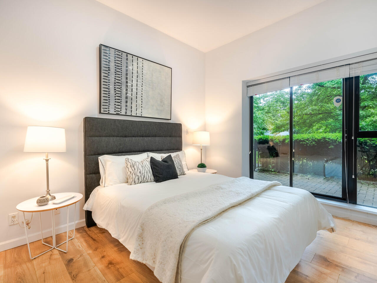3 11 E ROYAL AVENUE, NEW WESTMINSTER 22