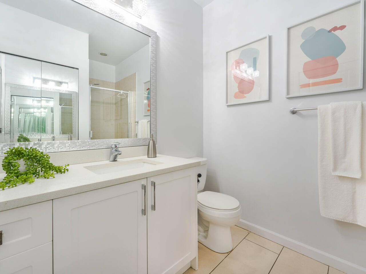 3 11 E ROYAL AVENUE, NEW WESTMINSTER 24